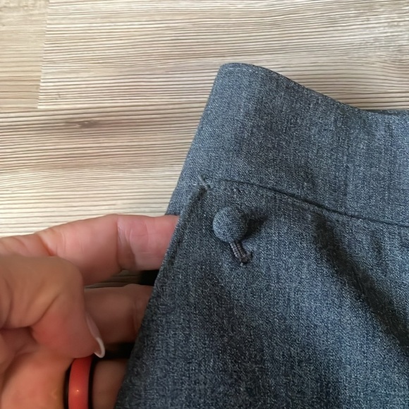 Ann Taylor Margo cropped trousers Gray Womens 2 Neutral Business casual Career - Picture 2 of 14